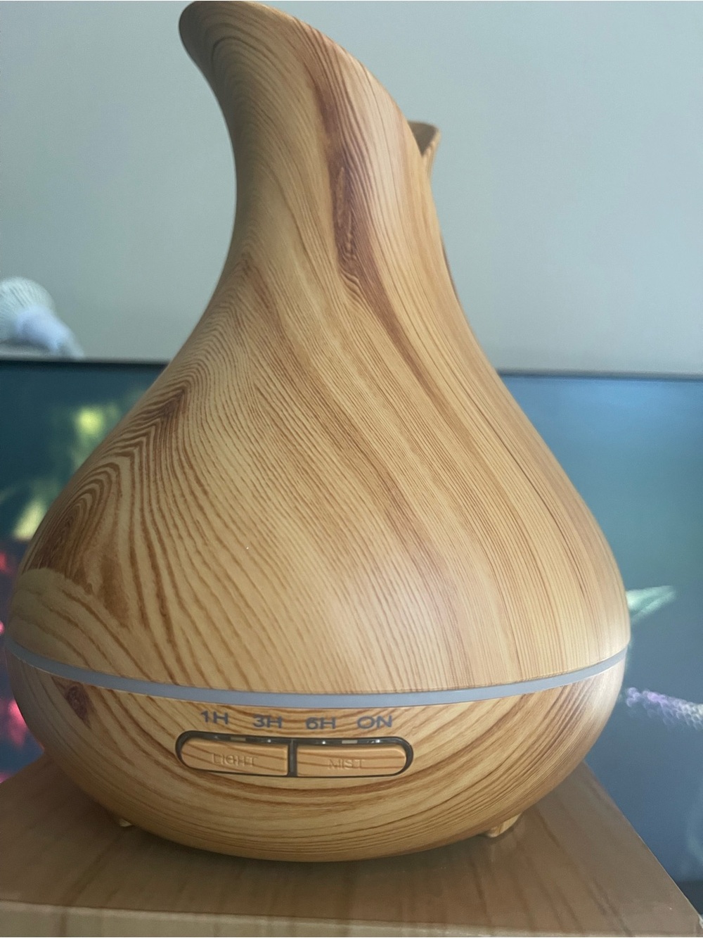 Essential Oil Diffuser - Picture 2 of 3